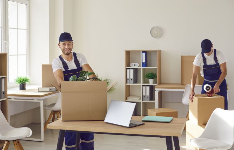 Local Packing And Moving
