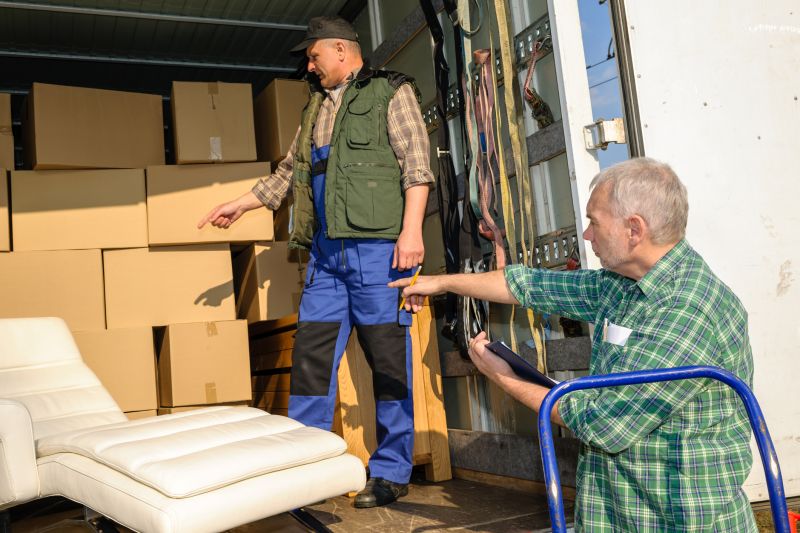 Local Packing And Moving