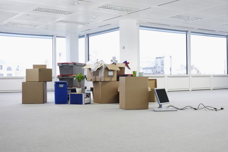 Local Packing And Moving